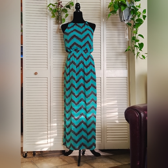 Teenflo Dresses & Skirts - TeenPlo Aqua Teal & Black Chevron Sleeveless Maxi Dress Size S – Like New